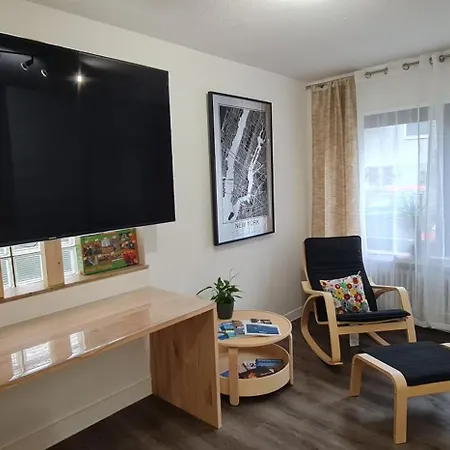 Oberstadt Mit Kueche Und 75 Zoll Tv *