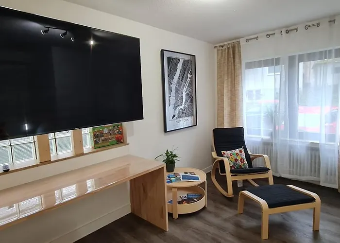 Oberstadt Mit Kueche Und 75 Zoll Tv - Vn *