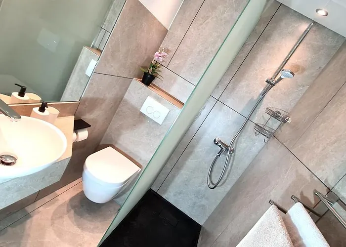 Oberstadt Mit Kueche Und 75 Zoll Tv - Vn Appartement Siegen